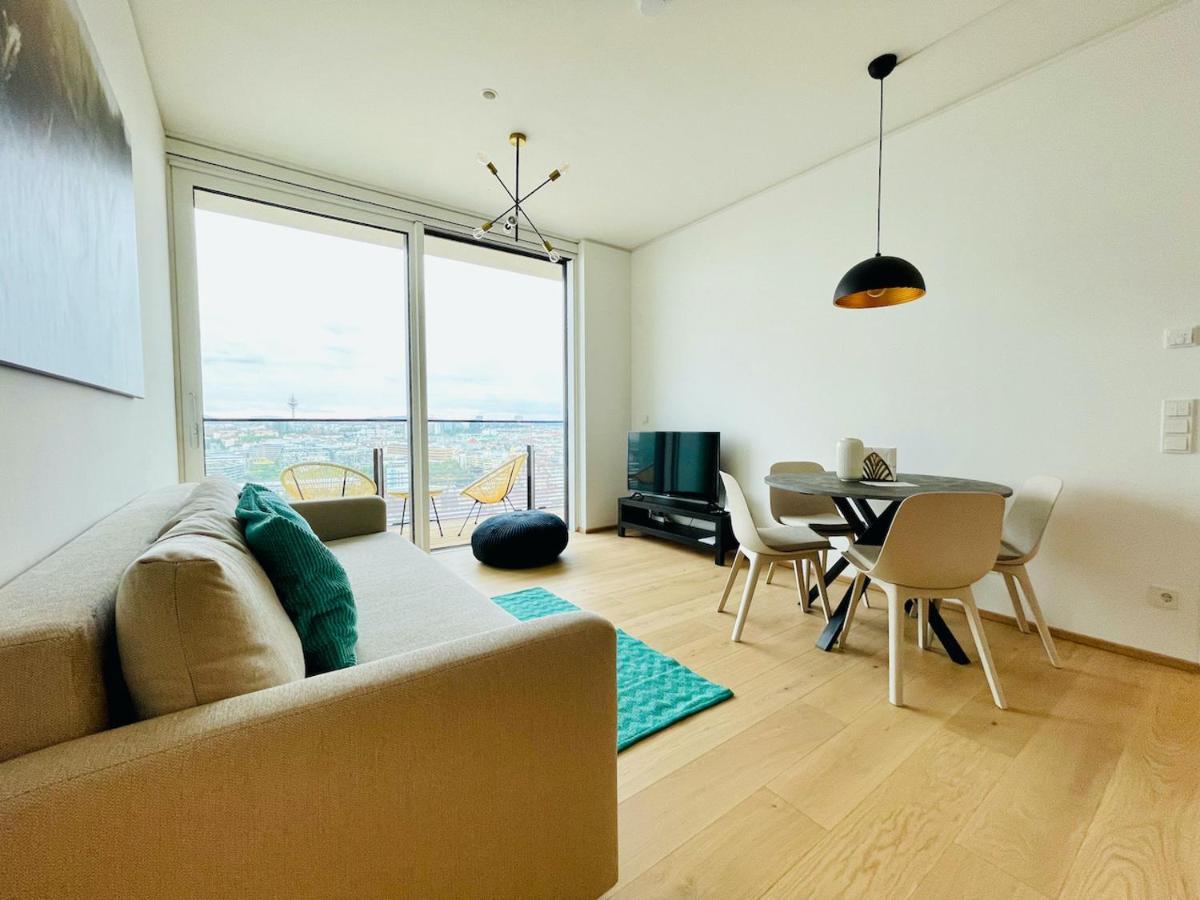 Triiiple Level 20 - Sonnenwohnen Apartment Mit Parkplatz Und Fantastischem Ausblick Vienna Luaran gambar