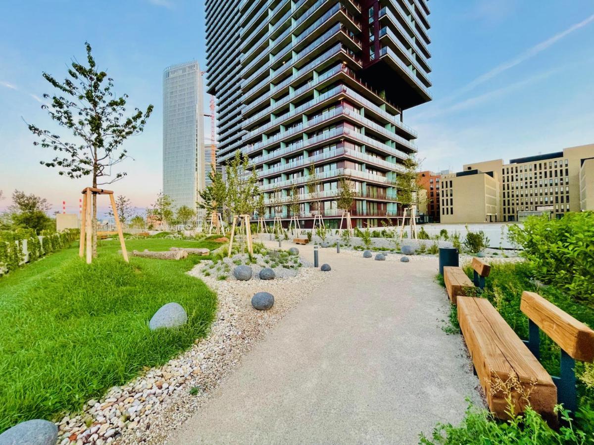 Triiiple Level 20 - Sonnenwohnen Apartment Mit Parkplatz Und Fantastischem Ausblick Vienna Luaran gambar