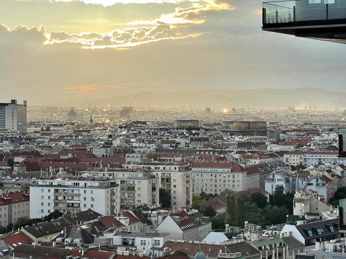 Triiiple Level 20 - Sonnenwohnen Apartment Mit Parkplatz Und Fantastischem Ausblick Vienna Luaran gambar