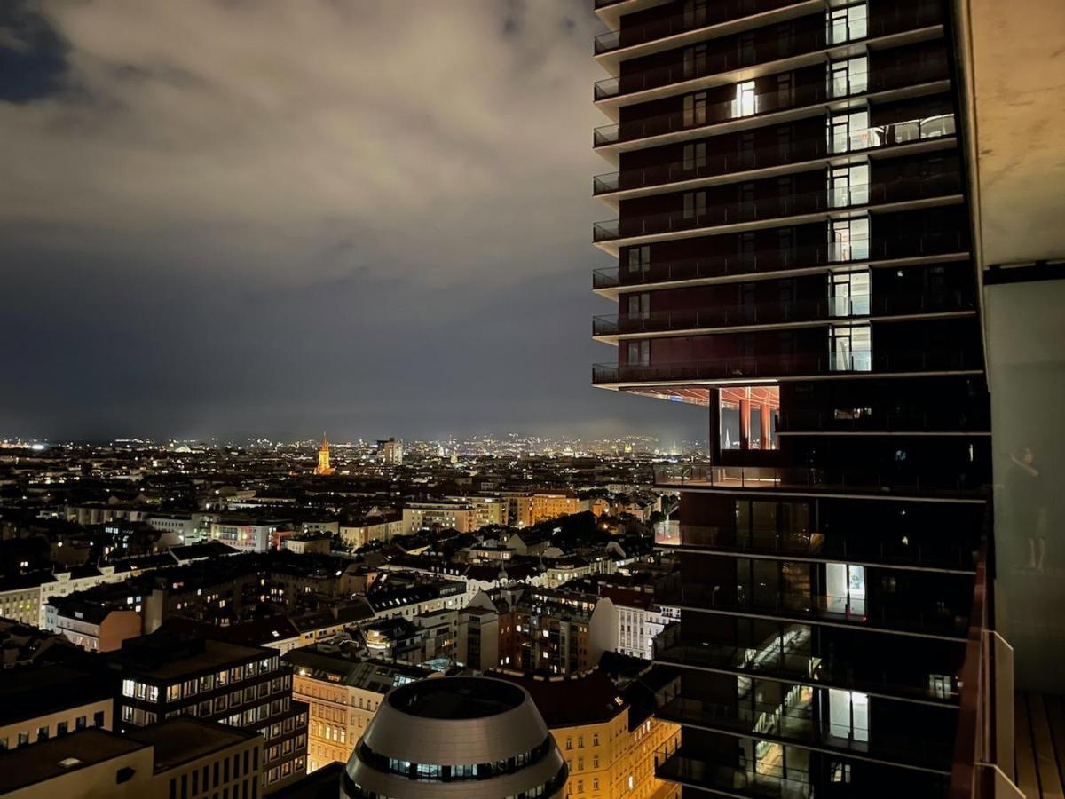 Triiiple Level 20 - Sonnenwohnen Apartment Mit Parkplatz Und Fantastischem Ausblick Vienna Luaran gambar